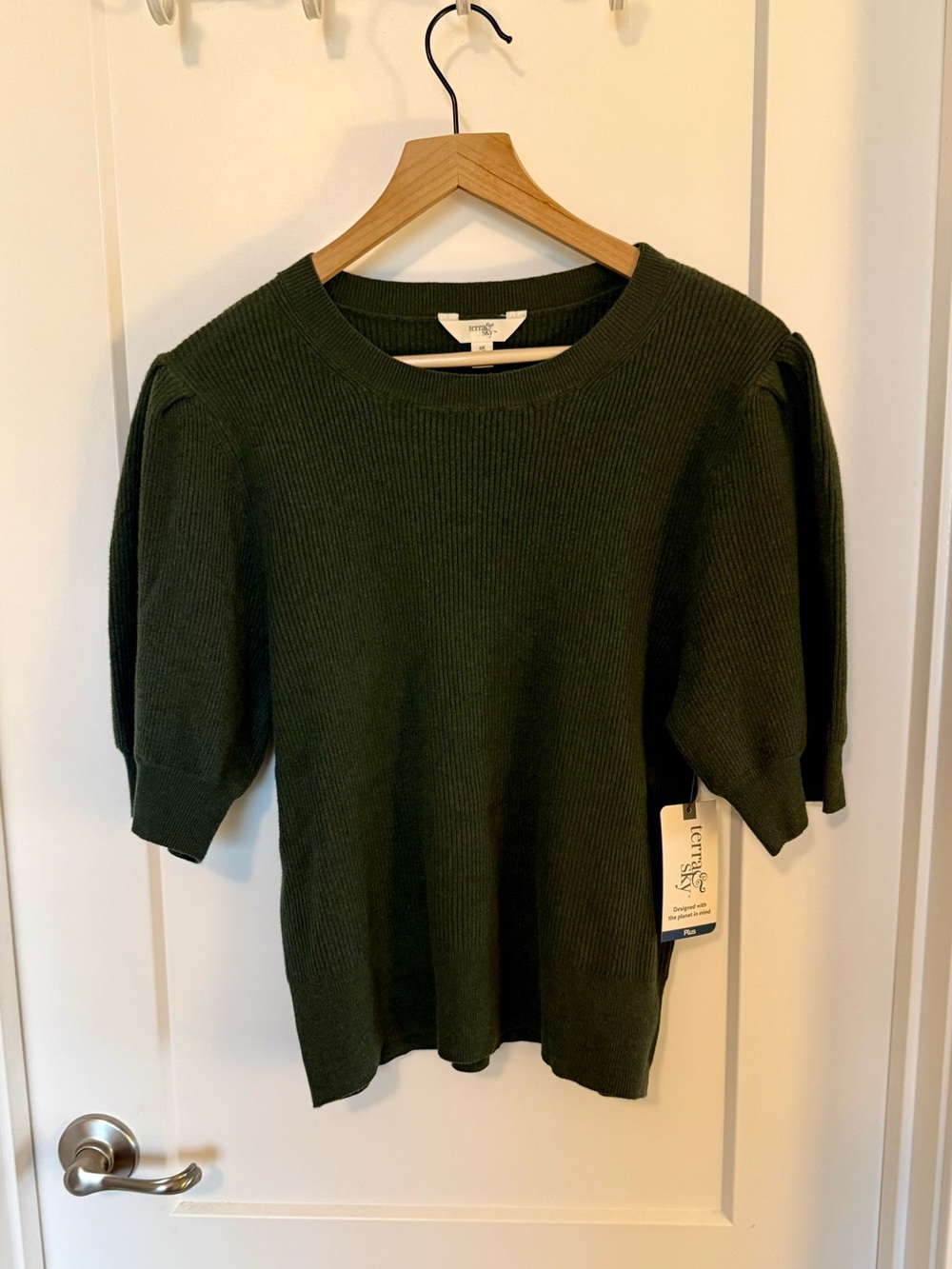 Terra & Sky Olive Green Ribbed Puff Sleeve Top - 0X